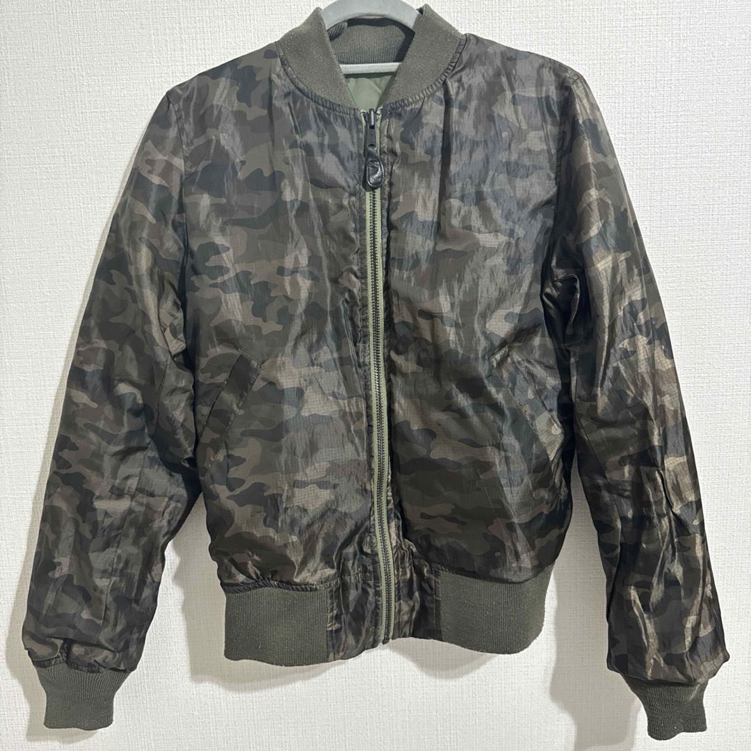 ALPHA INDUSTRIES(アルファインダストリーズ)のアルファインダストリーズ  リバーシブル メンズ アウター Ｍサイズ メンズのジャケット/アウター(ブルゾン)の商品写真