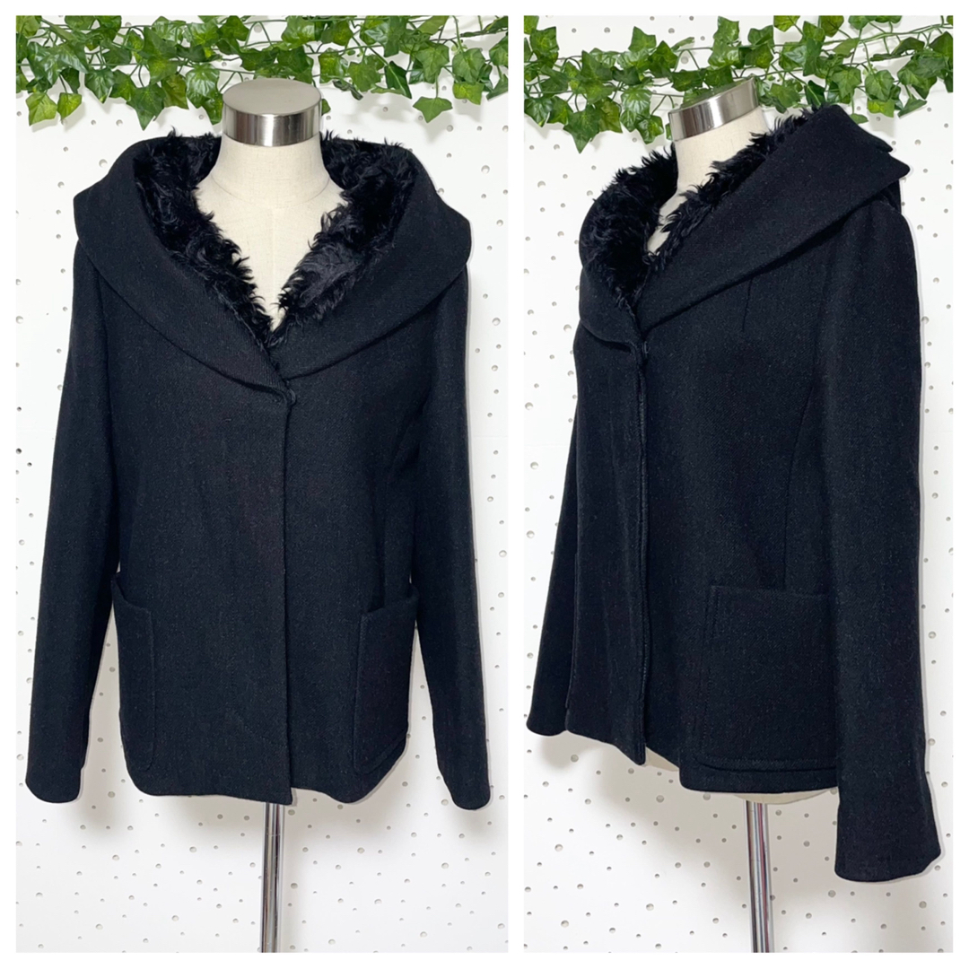 PRADA(プラダ)の本物 美品 プラダ フード付 ファー付 コート ジャケット 40 ブラック 黒 レディースのジャケット/アウター(毛皮/ファーコート)の商品写真