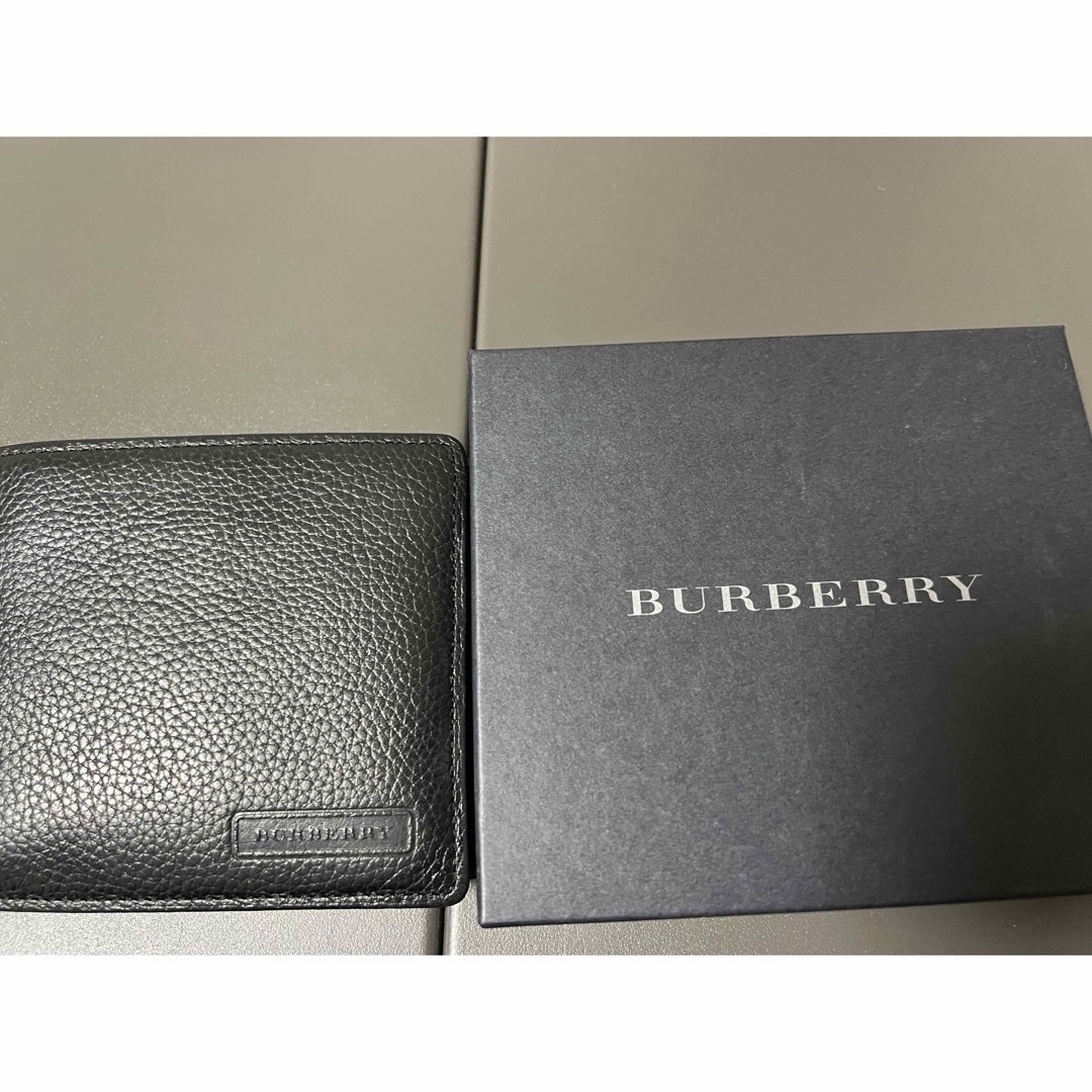 BURBERRY(バーバリー)の【美品】BURBERRY二つ折り財布 メンズのファッション小物(折り財布)の商品写真