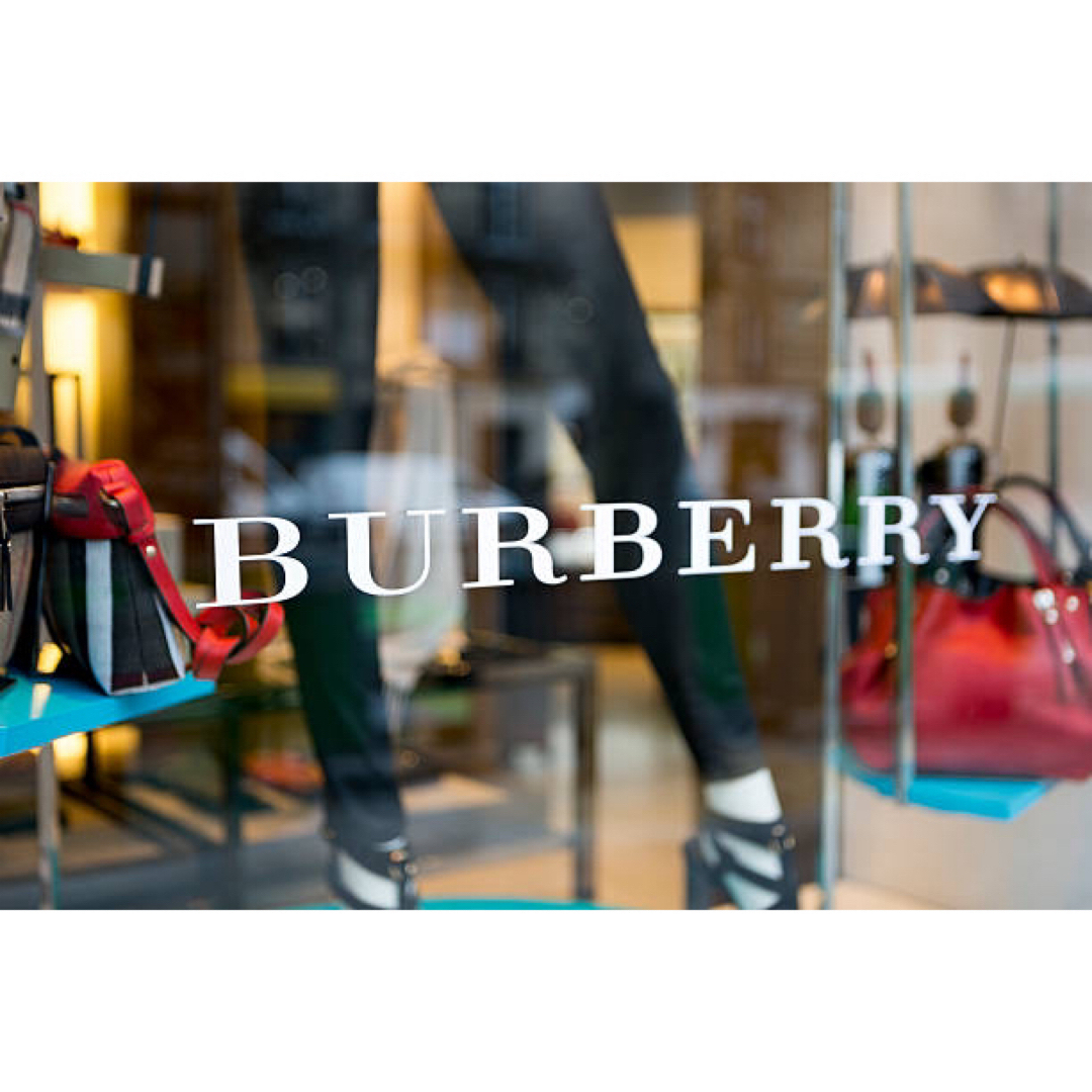 BURBERRY(バーバリー)の【美品】BURBERRY二つ折り財布 メンズのファッション小物(折り財布)の商品写真