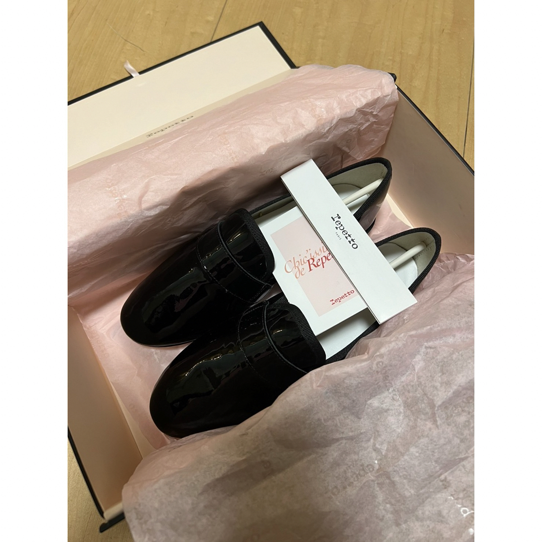 repetto(レペット)の【新品未使用】 箱付き repetto レペット マイケル ローファー ブラック レディースの靴/シューズ(ローファー/革靴)の商品写真