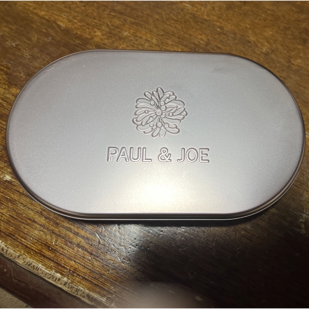 PAUL & JOE(ポールアンドジョー)のポール&ジョーボーテ エクラタンジェルファンデーションS 102 コスメ/美容のベースメイク/化粧品(ファンデーション)の商品写真