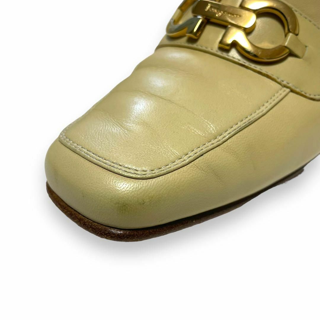 Salvatore Ferragamo(サルヴァトーレフェラガモ)のS.Ferragamo フェラガモ ガンチーニ ローファー レディースの靴/シューズ(ハイヒール/パンプス)の商品写真