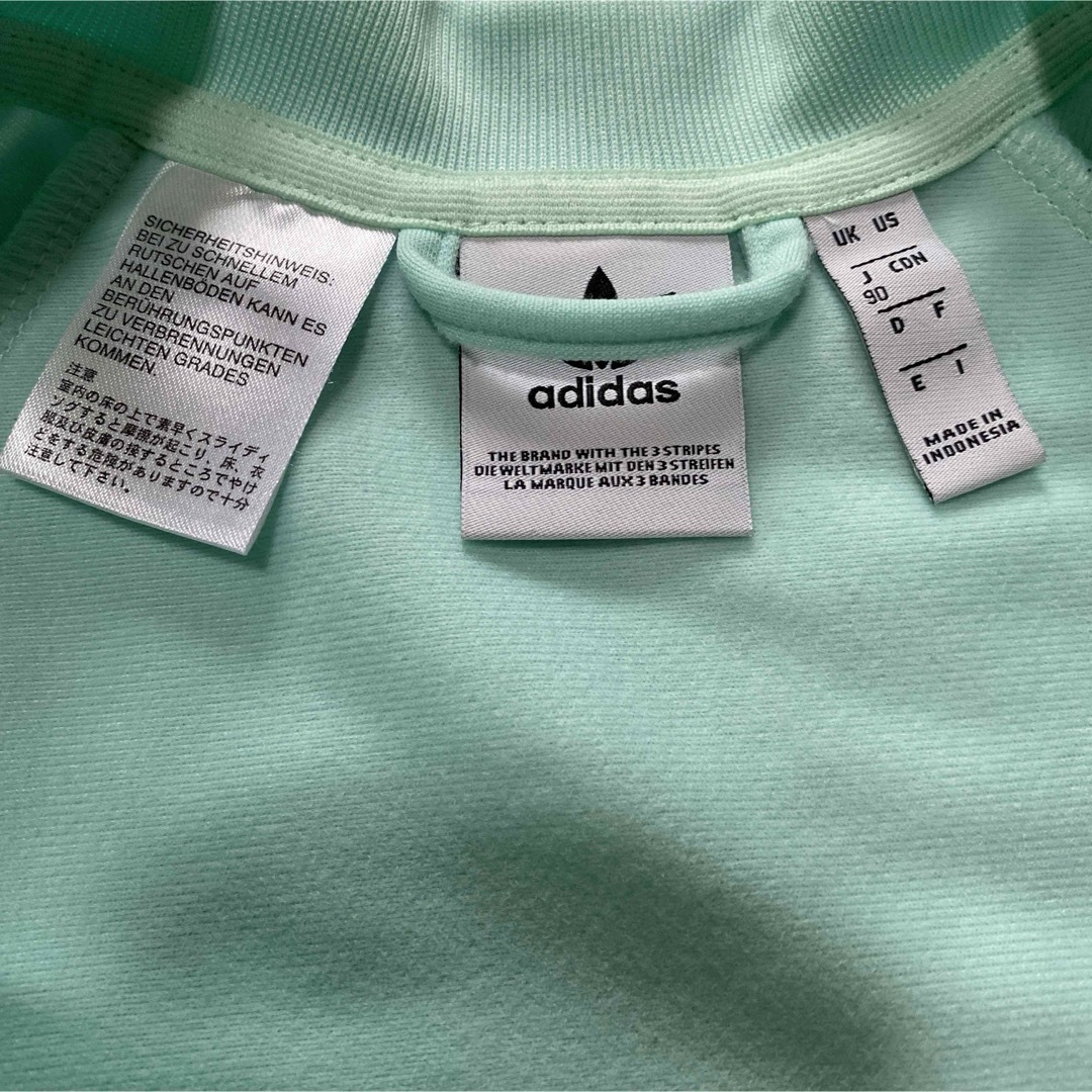 adidas(アディダス)のadidas アディダス　ジャージ　トラックジャケット キッズ/ベビー/マタニティのキッズ服女の子用(90cm~)(ジャケット/上着)の商品写真