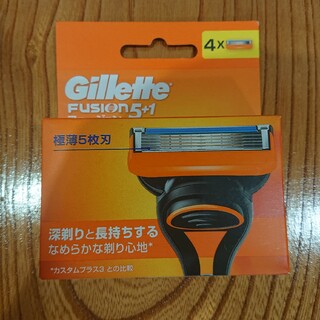 ジレット(Gillette)のジレット フュージョン 5＋1 替刃4個入 新品未使用未開封    純正品(その他)