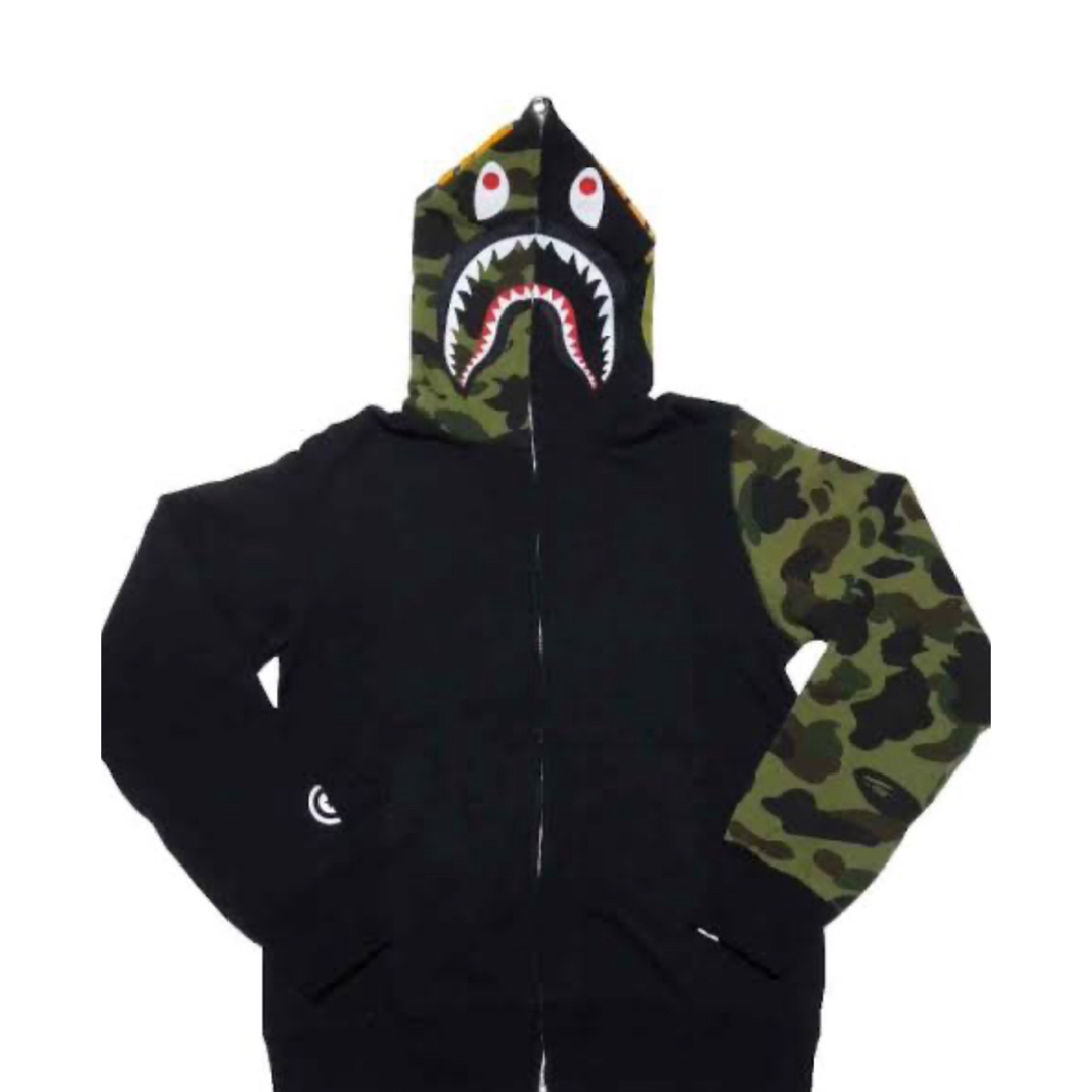 A BATHING APE(アベイシングエイプ)のアベイシングエイプ　シャークパーカー　激レア メンズのトップス(パーカー)の商品写真