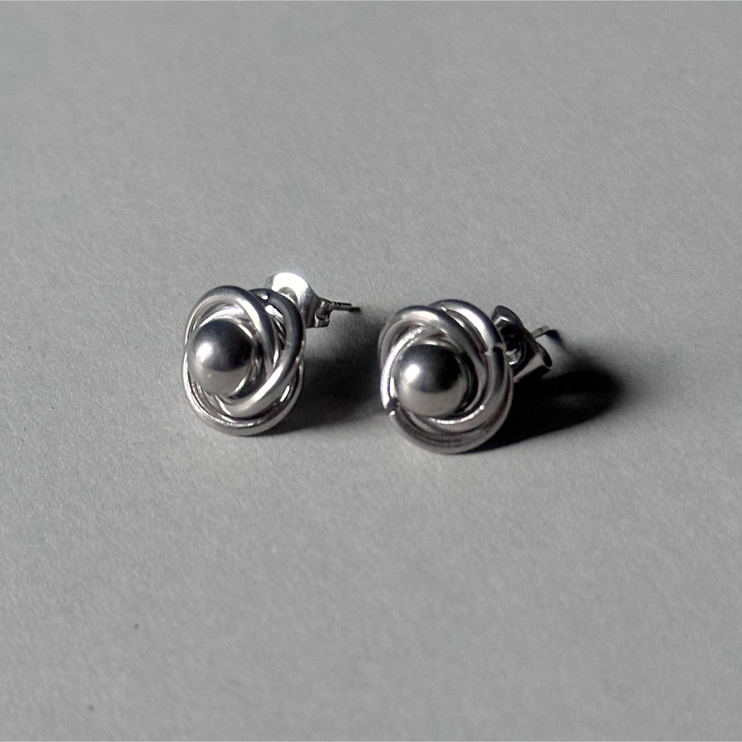 FREAK'S STORE(フリークスストア)のTriple knot pierce silver No.1214 レディースのアクセサリー(ピアス)の商品写真