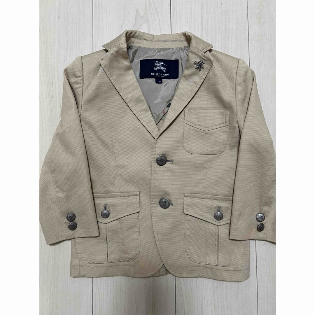 BURBERRY(バーバリー)の男の子　フォーマル　ジャケット　バーバリー キッズ/ベビー/マタニティのキッズ服男の子用(90cm~)(ドレス/フォーマル)の商品写真