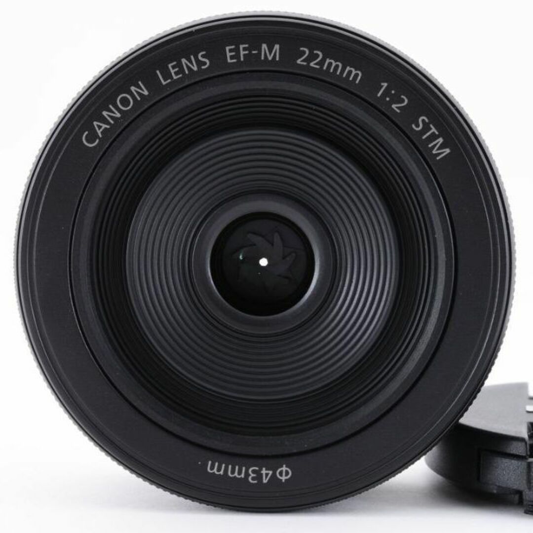 Canon(キヤノン)の❁ほぼ新品❁ EF-M 22mm F2 STM ❁単焦点広角レンズ❁ スマホ/家電/カメラのカメラ(レンズ(単焦点))の商品写真