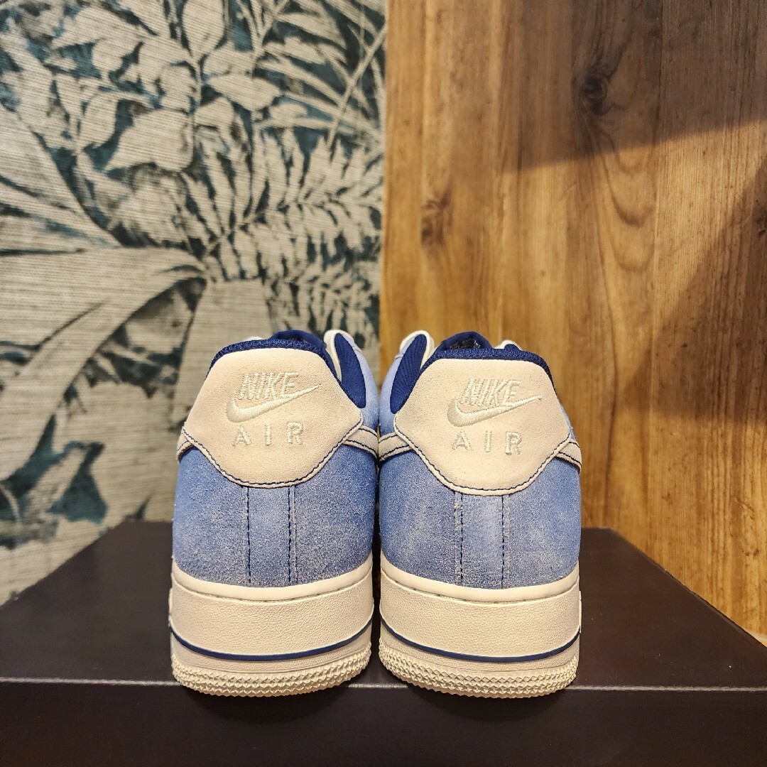 NIKE(ナイキ)の【海外限定】ナイキ エアフォース 1 ロー  Dusty Blue Suede メンズの靴/シューズ(スニーカー)の商品写真