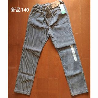 ジーユー(GU)の新品 ズボン 140(パンツ/スパッツ)