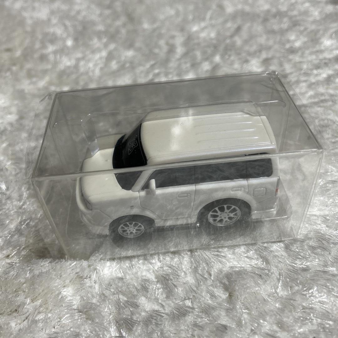 トヨタ(トヨタ)のトヨタbB  ミニカー(ちょっと大きめ？)　２個セット　グリーン　ホワイト エンタメ/ホビーのおもちゃ/ぬいぐるみ(ミニカー)の商品写真