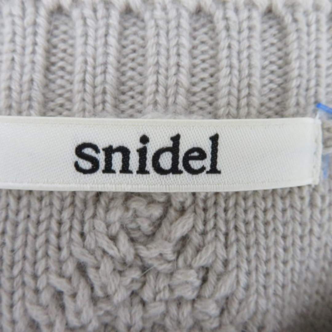 SNIDEL(スナイデル)のスナイデル ニットワンピース ミニ丈 半袖 ラウンドネック ケーブル編み レディースのワンピース(ミニワンピース)の商品写真