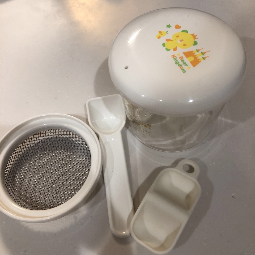 西松屋(ニシマツヤ)のガラスのおかゆカップ キッズ/ベビー/マタニティの授乳/お食事用品(離乳食調理器具)の商品写真