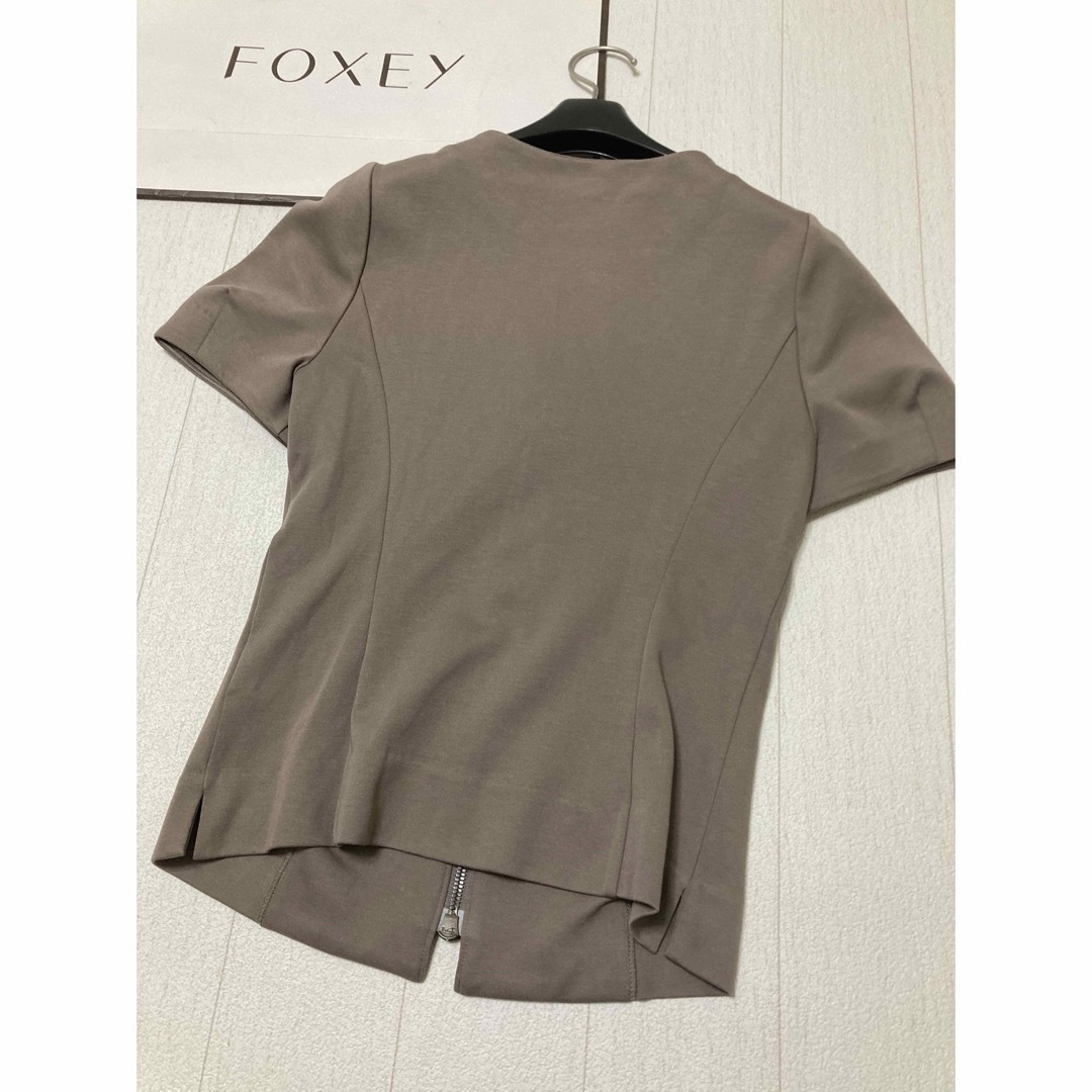 FOXEY NEW YORK(フォクシーニューヨーク)の美品　foxey new york カーディガン　フォクシー　ジップアップ レディースのトップス(カーディガン)の商品写真