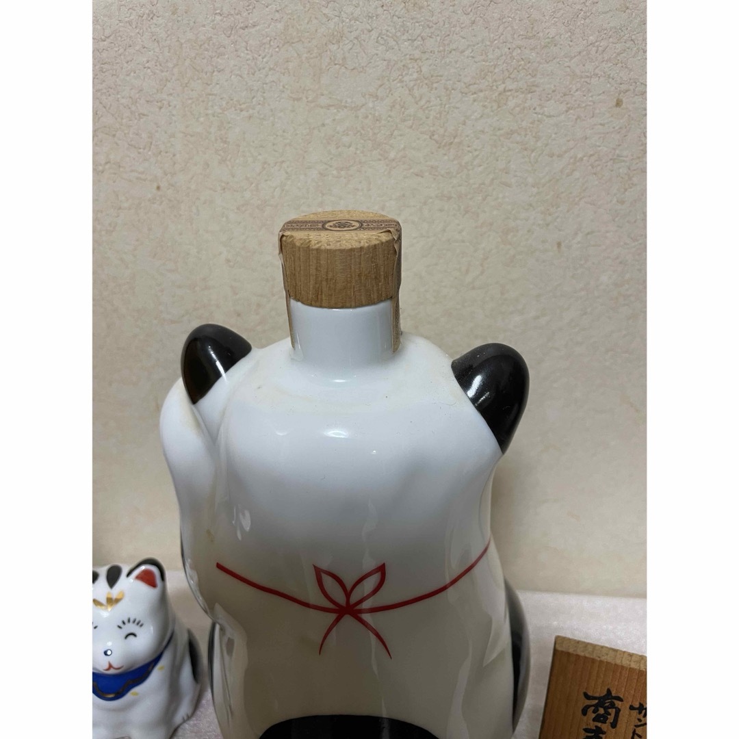 サントリー(サントリー)のサントリー山崎 商売繁盛招き猫 ウイスキー 600ml 食品/飲料/酒の酒(ウイスキー)の商品写真