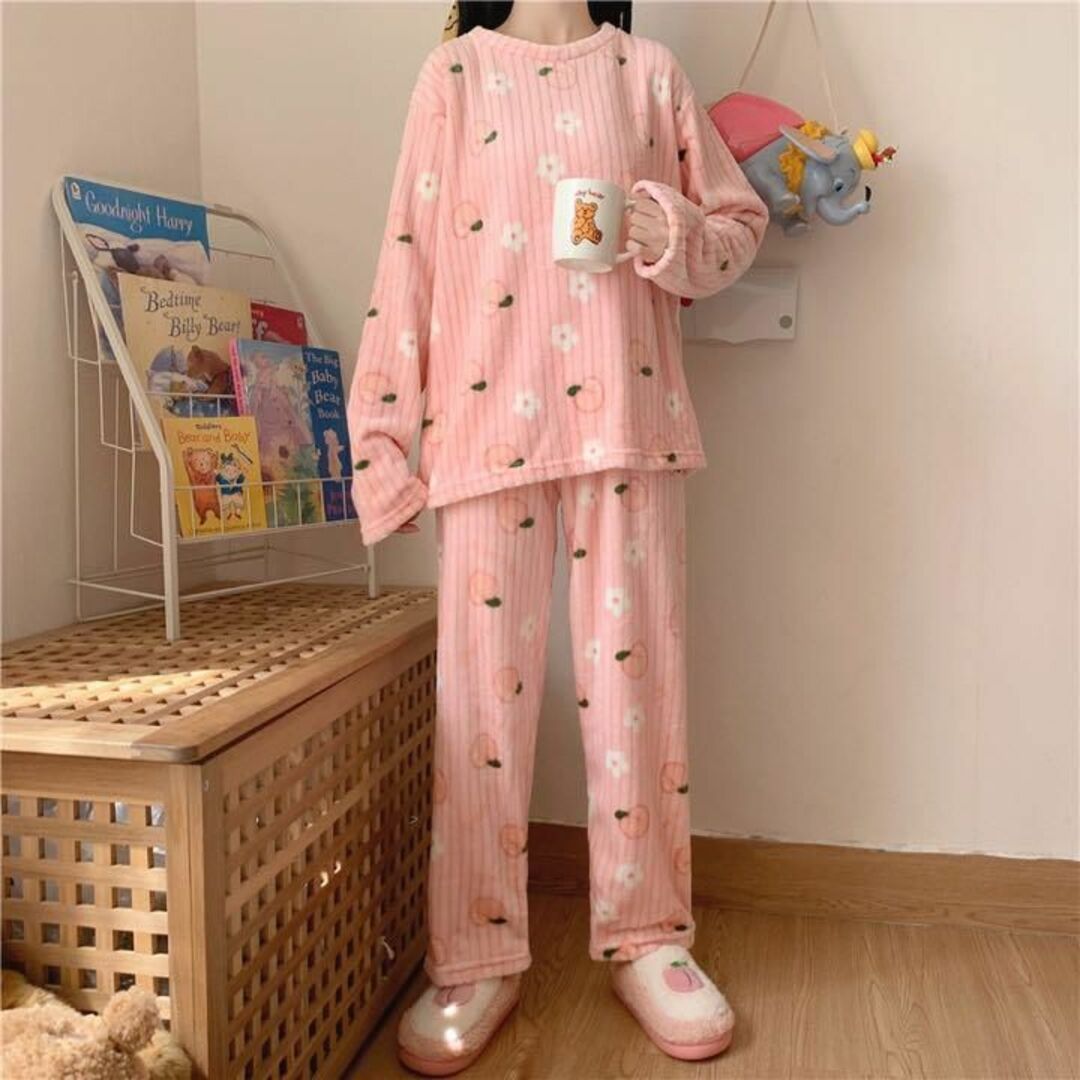 ふわふわルームウェア☆ピンク レディースパジャマ フリーサイズ フリース レディースのルームウェア/パジャマ(パジャマ)の商品写真