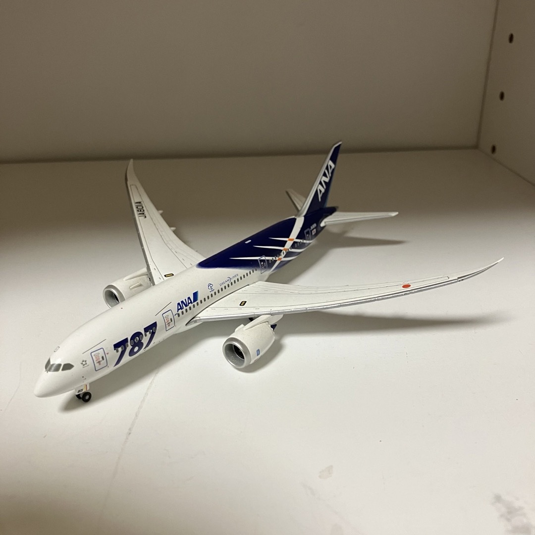 ANA(全日本空輸)(エーエヌエー(ゼンニッポンクウユ))の全日空商事 ANA Boeing787-8 特別塗装 エンタメ/ホビーのおもちゃ/ぬいぐるみ(模型/プラモデル)の商品写真