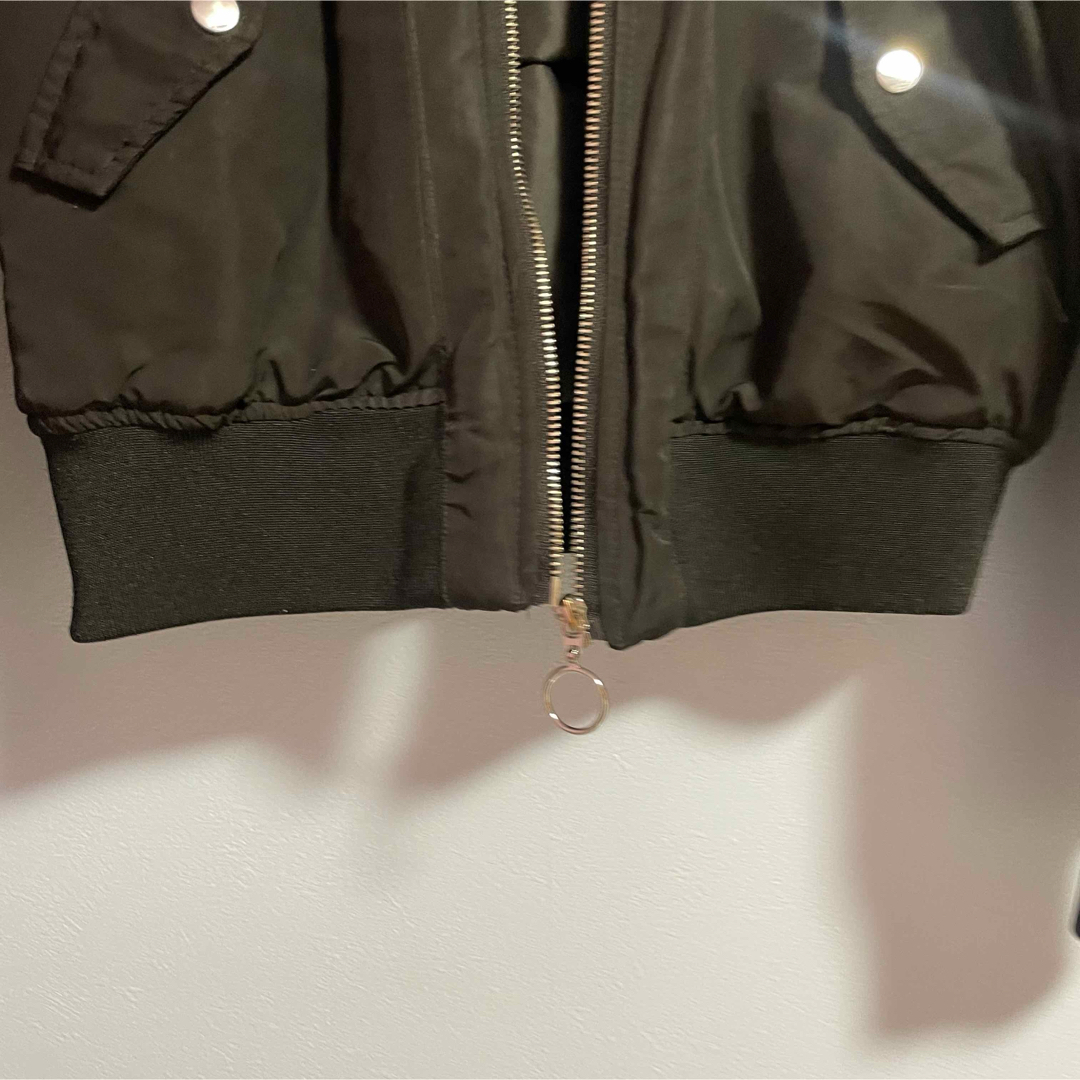 H&M(エイチアンドエム)のレディース　ジャンパー　アウター　H&M ボアブルゾン　MA_1 ブラック レディースのジャケット/アウター(ブルゾン)の商品写真