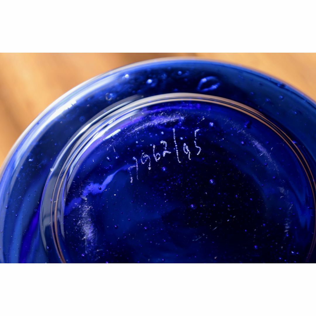 iittala(イッタラ)のErik Hoglund エリックホグラン 蓋付きガラスボウル 71292 エンタメ/ホビーの美術品/アンティーク(ガラス)の商品写真