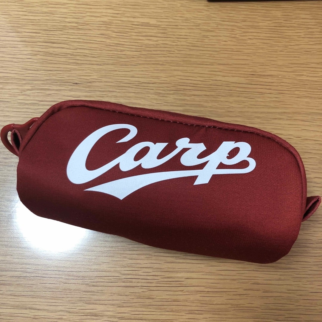 広島東洋カープ(ヒロシマトウヨウカープ)のカープ　スウェットペンケース　carp インテリア/住まい/日用品の文房具(ペンケース/筆箱)の商品写真