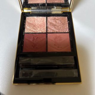 イヴサンローランボーテ(Yves Saint Laurent Beaute)のイヴサンローラン　アイシャドウ　美品　クチュール ミニ クラッチ(アイシャドウ)