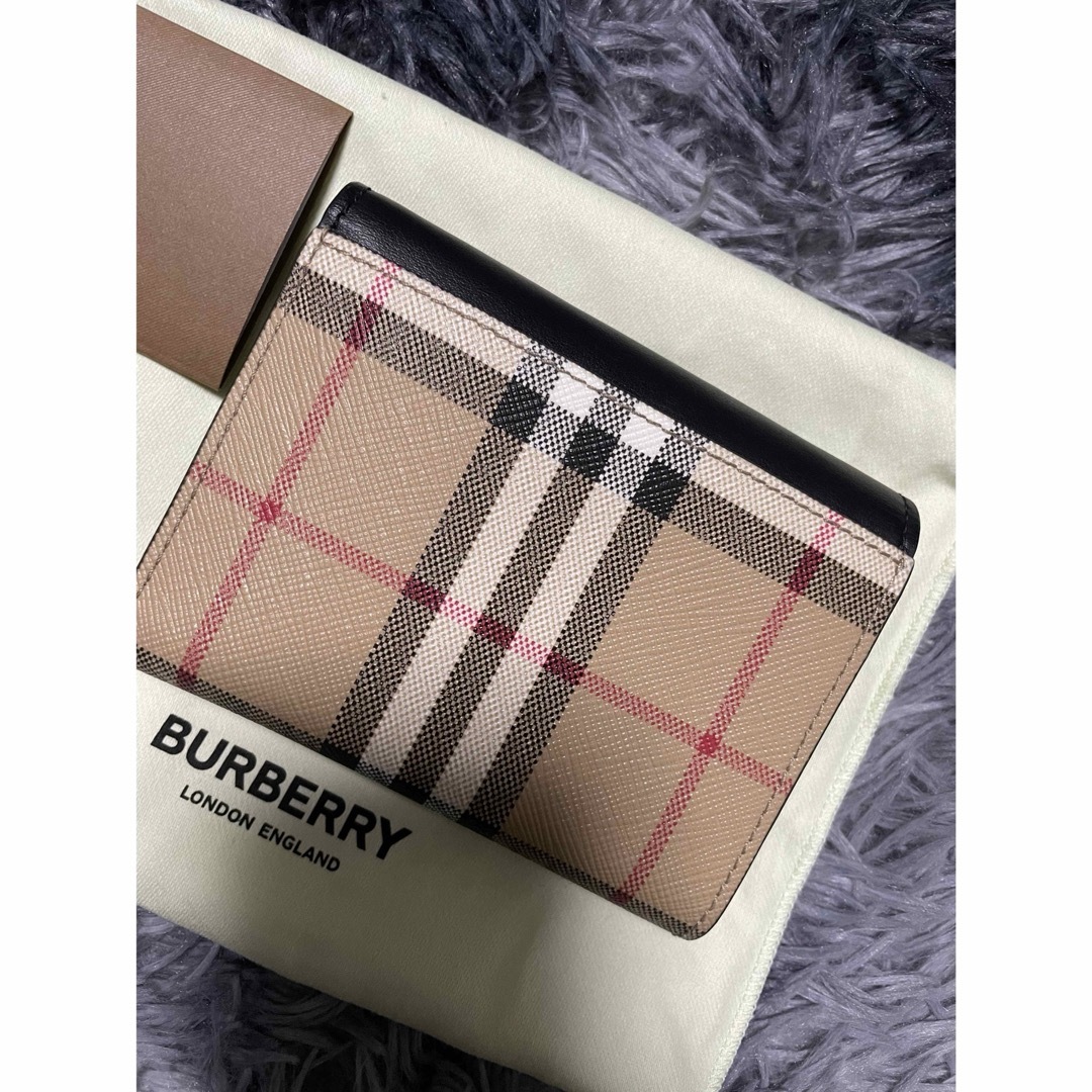 BURBERRY(バーバリー)のBURBERRY未使用 三つ折財布 ノバチェックブラック レディースのファッション小物(財布)の商品写真