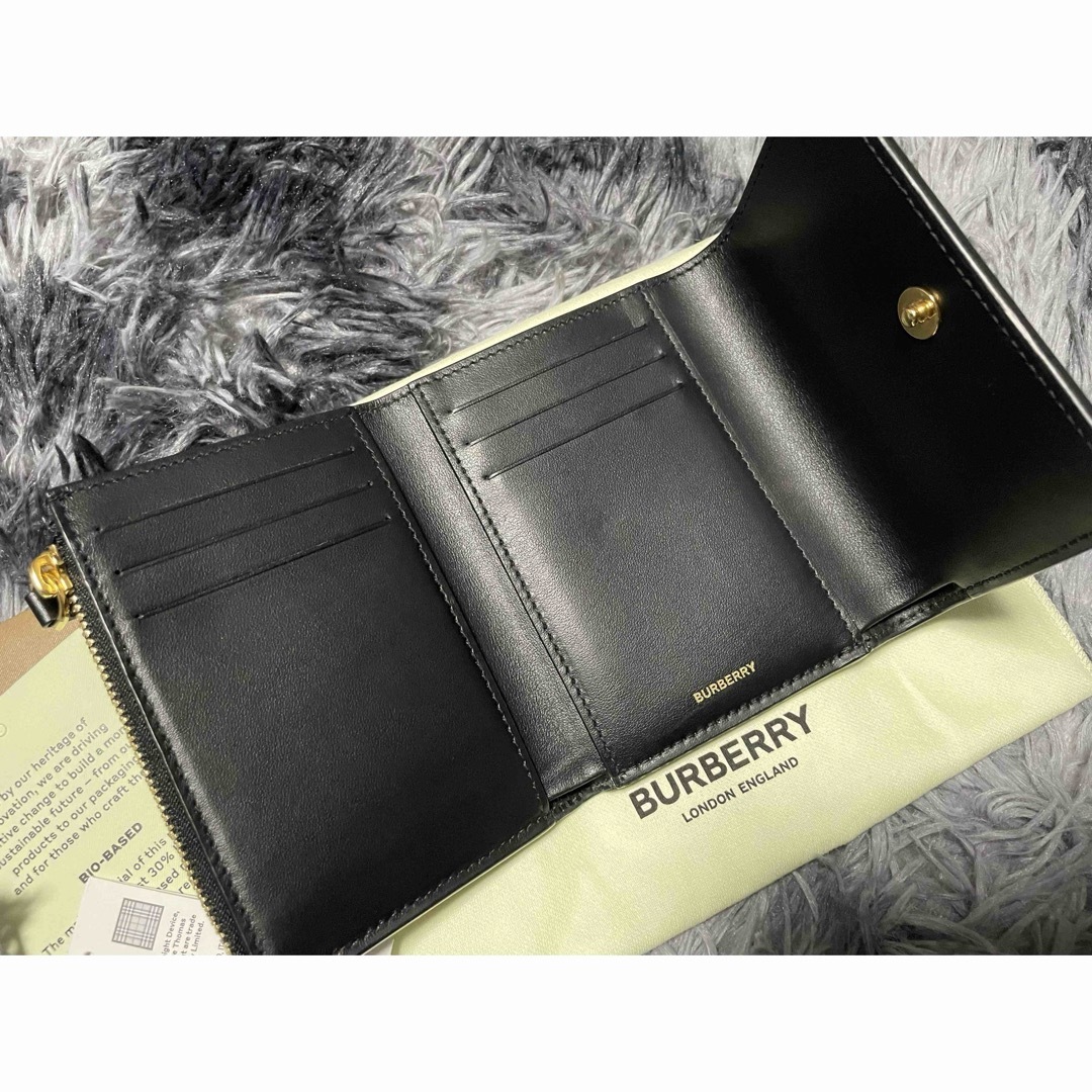 BURBERRY(バーバリー)のBURBERRY未使用 三つ折財布 ノバチェックブラック レディースのファッション小物(財布)の商品写真