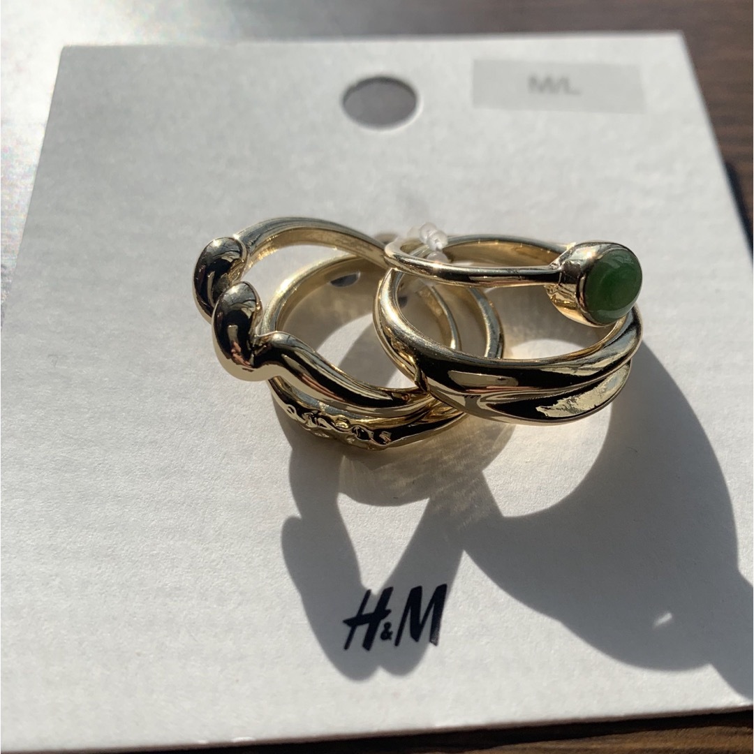 H&M(エイチアンドエム)のH&M ゴールドリング 4ピースセット レディースのアクセサリー(リング(指輪))の商品写真