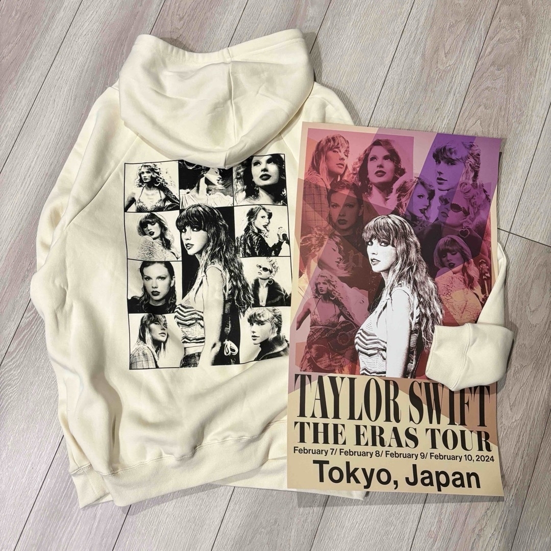 テイラースウィフト THE ERAS TOUR グッズ 2点セット エンタメ/ホビーのタレントグッズ(ミュージシャン)の商品写真