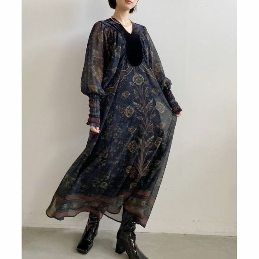 Ameri VINTAGE(アメリヴィンテージ)のAMERI  VELOUR DOCKING SCARF DRESS レディースのワンピース(ロングワンピース/マキシワンピース)の商品写真