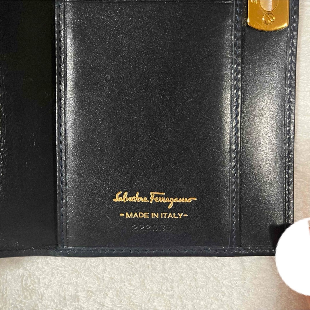 Salvatore Ferragamo(サルヴァトーレフェラガモ)の【美品】レア Salvatore Ferragamo 長財布 ガンチーニ 箱あり レディースのファッション小物(財布)の商品写真