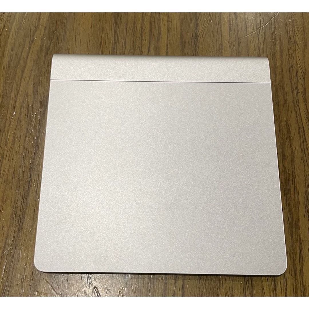 Apple(アップル)のMagic Trackpad ⭐︎ジャンク品 スマホ/家電/カメラのPC/タブレット(PC周辺機器)の商品写真