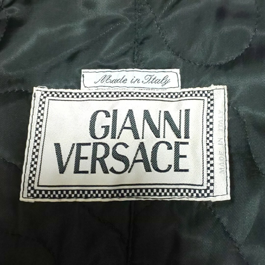 Gianni Versace(ジャンニヴェルサーチ)の【極希少】GIANNI VERSACE ビンテージ トレンチコート メデューサ釦 メンズのジャケット/アウター(トレンチコート)の商品写真