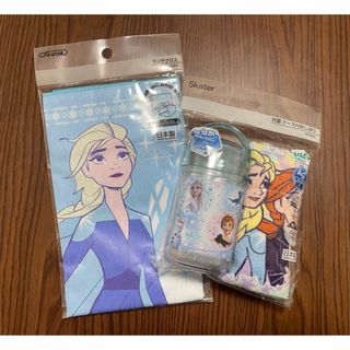 アナトユキノジョオウ(アナと雪の女王)の新品 アナと雪の女王2 ケース付おしぼりランチクロス 2点セット(弁当用品)