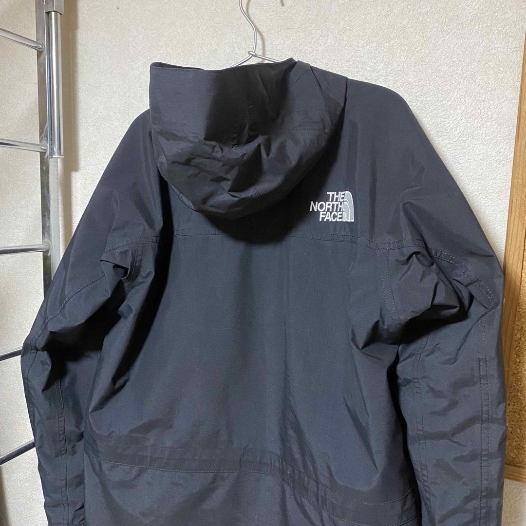 THE NORTH FACE(ザノースフェイス)のマウンテンライトジャケット　黒　Mサイズ メンズのジャケット/アウター(マウンテンパーカー)の商品写真