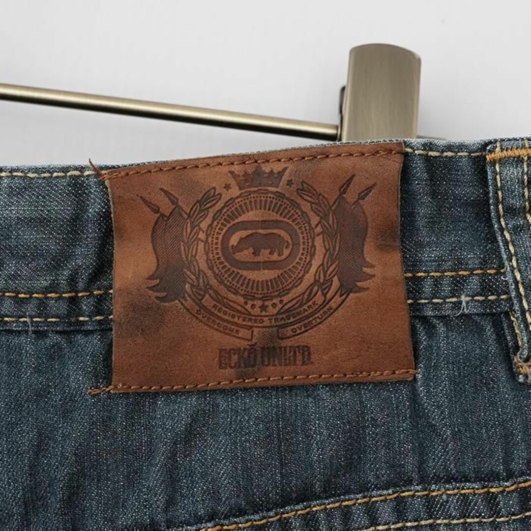 ECKŌ UNLTD（ECKO UNLTD）(エコーアンリミテッド)のW32 エコーアンリミテッド ポケットロゴ刺繍 バギーショートパンツ デニム 青 メンズのパンツ(デニム/ジーンズ)の商品写真