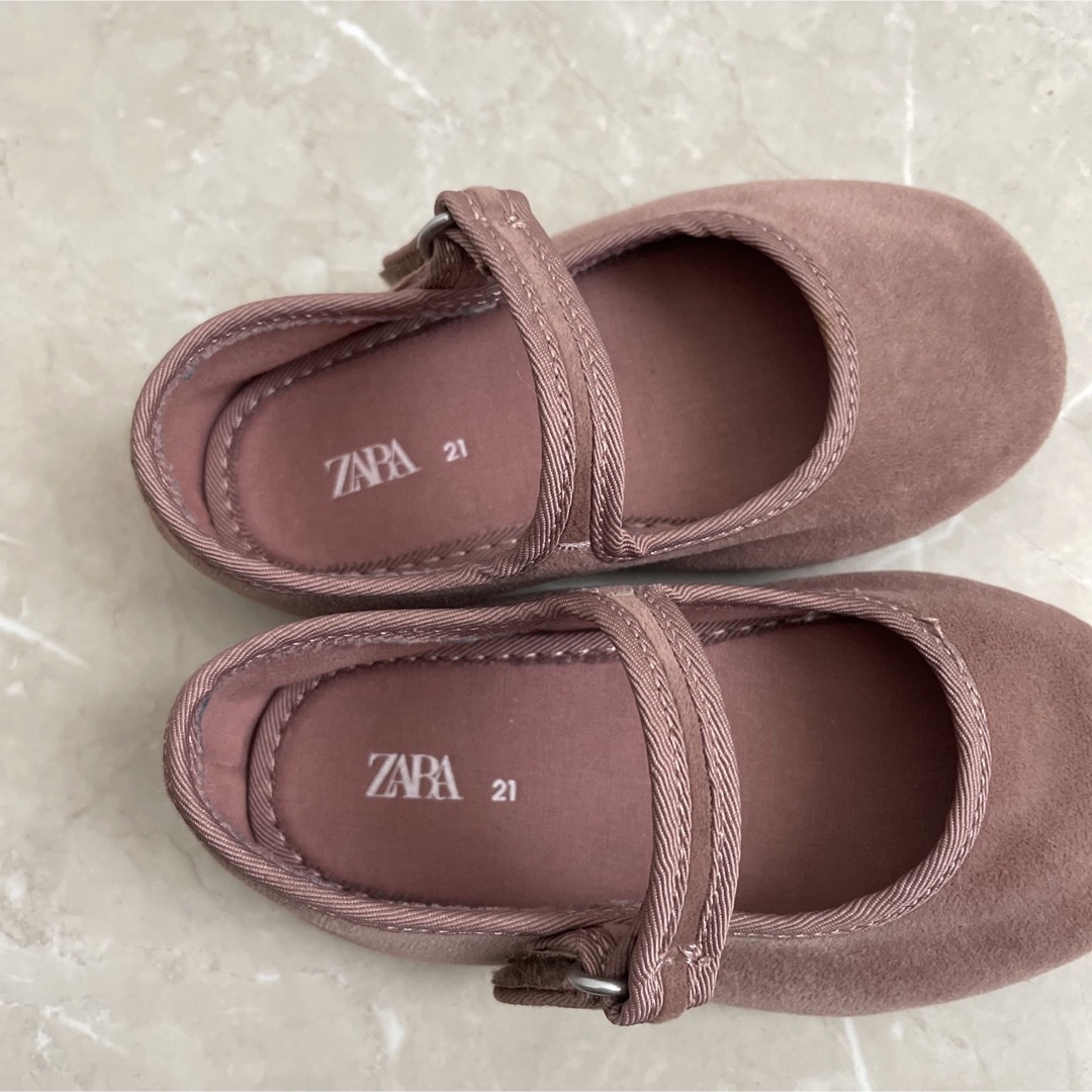 ZARA KIDS(ザラキッズ)のZARAバレエフラットシューズストラップピンク2113cmベビー キッズ/ベビー/マタニティのベビー靴/シューズ(~14cm)(フラットシューズ)の商品写真