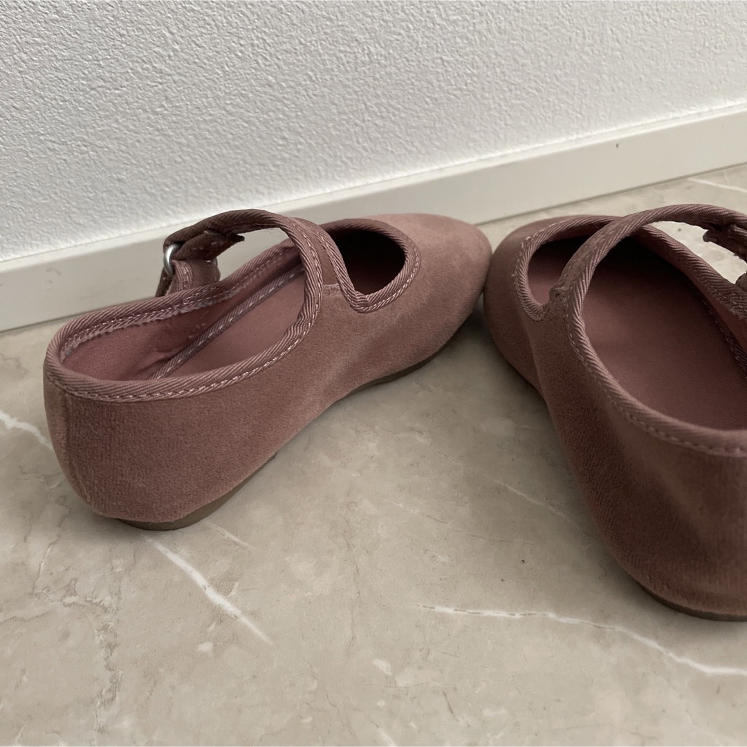 ZARA KIDS(ザラキッズ)のZARAバレエフラットシューズストラップピンク2113cmベビー キッズ/ベビー/マタニティのベビー靴/シューズ(~14cm)(フラットシューズ)の商品写真