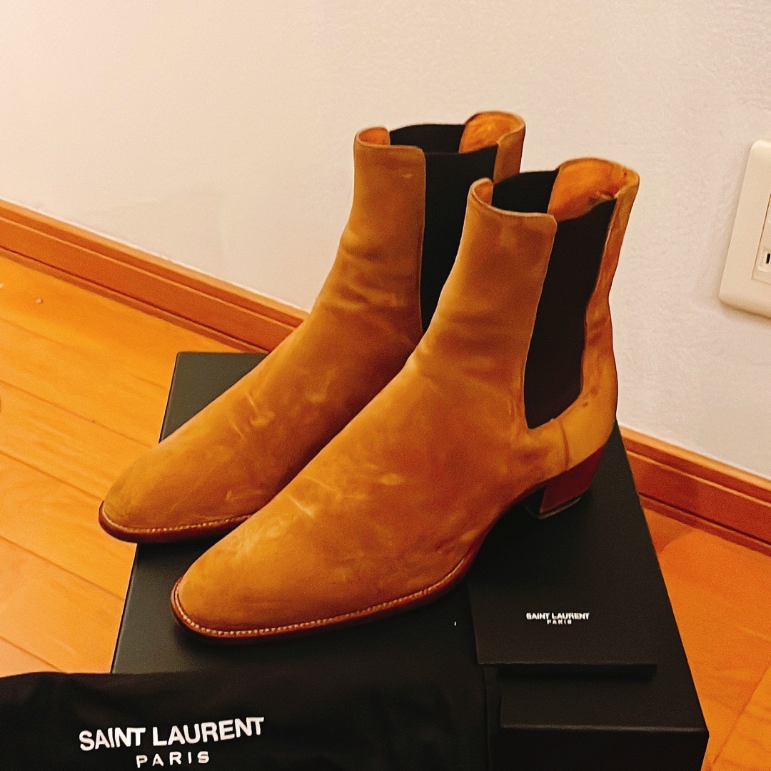 Saint Laurent(サンローラン)のSaint Laurent サンローラン　ワイアット　チェルシー　サイドゴア メンズの靴/シューズ(ブーツ)の商品写真