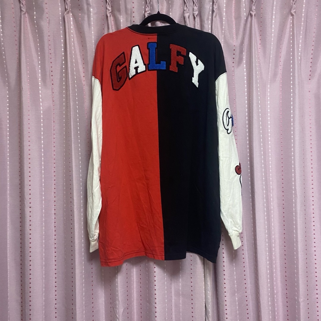 GALFY(ガルフィー)のGALFY (ガルフィー) クレイジーわんわん大学ロンTee BLACK×RED メンズのトップス(Tシャツ/カットソー(七分/長袖))の商品写真