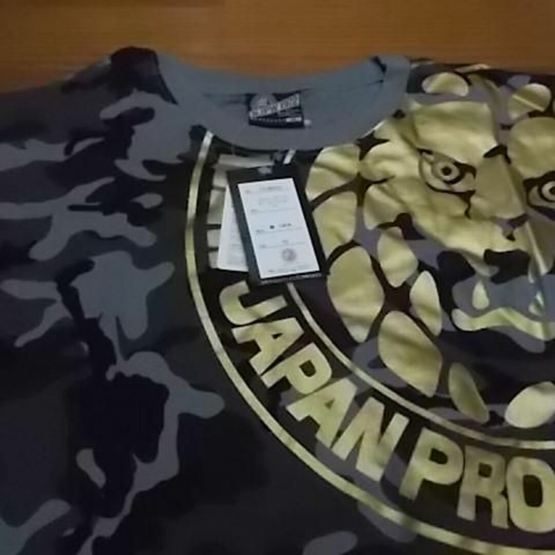 新品 新日本プロレス ライオン 迷彩 Tシャツ 3L 黒灰 プロレス XXL メンズのトップス(Tシャツ/カットソー(半袖/袖なし))の商品写真