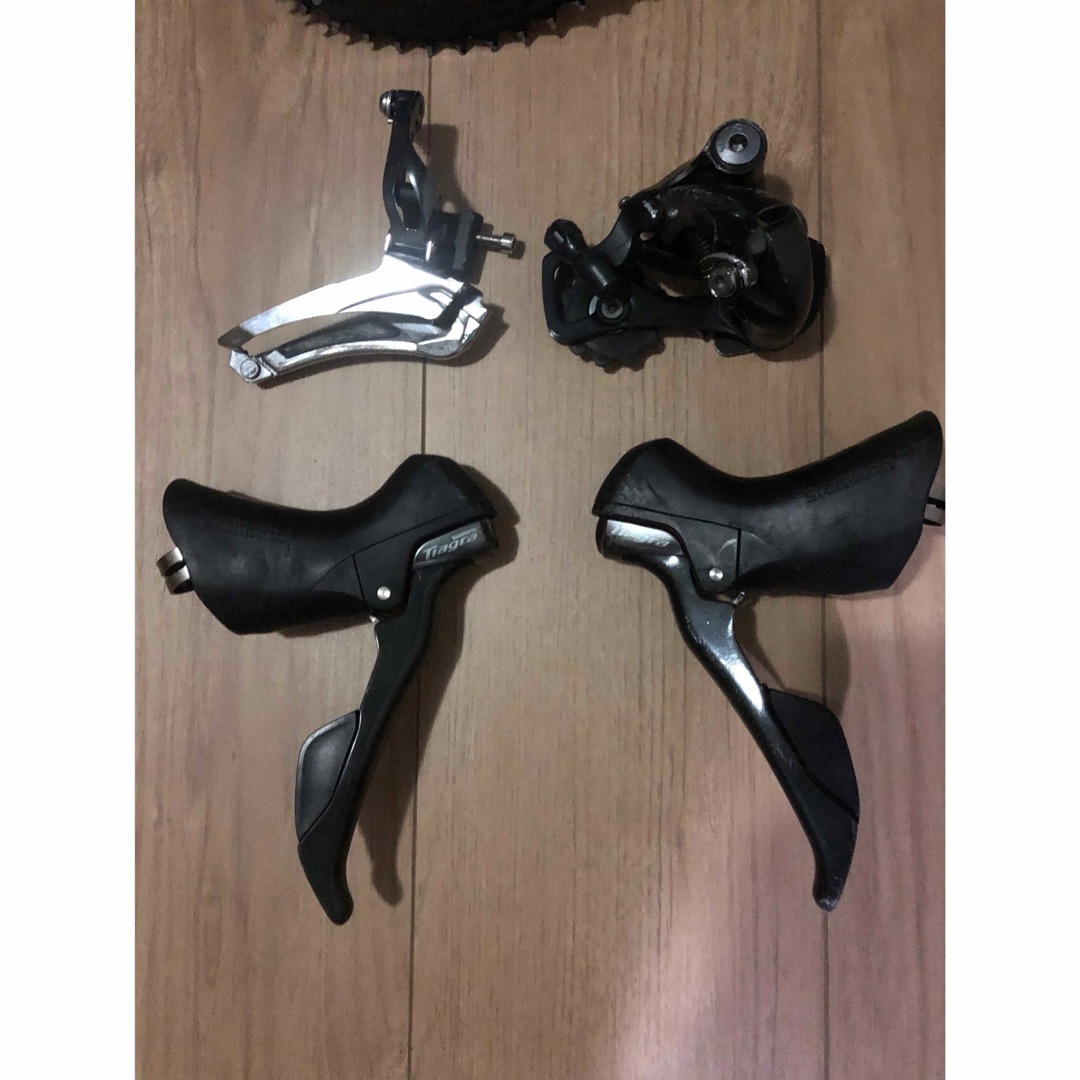 SHIMANO(シマノ)のロードバイクstiレバー ティアグラ 4700 ディレイラー クランク スポーツ/アウトドアの自転車(パーツ)の商品写真