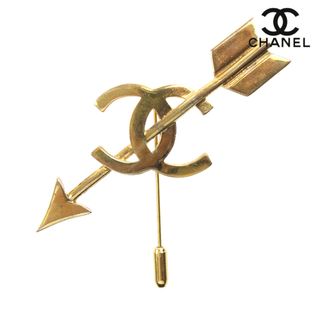 シャネル(CHANEL)のシャネル CHANEL ココマーク 矢  ブローチ(ブローチ/コサージュ)