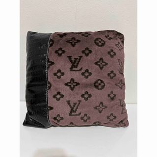 【louis vuitton】クッション インテリア