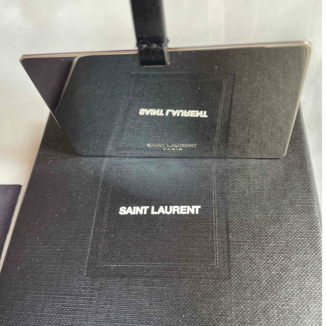 Saint Laurent(サンローラン)の新品未使用　サンローラン　ミラー　バニティー　ノベルティ　非売品　 レディースのファッション小物(ミラー)の商品写真