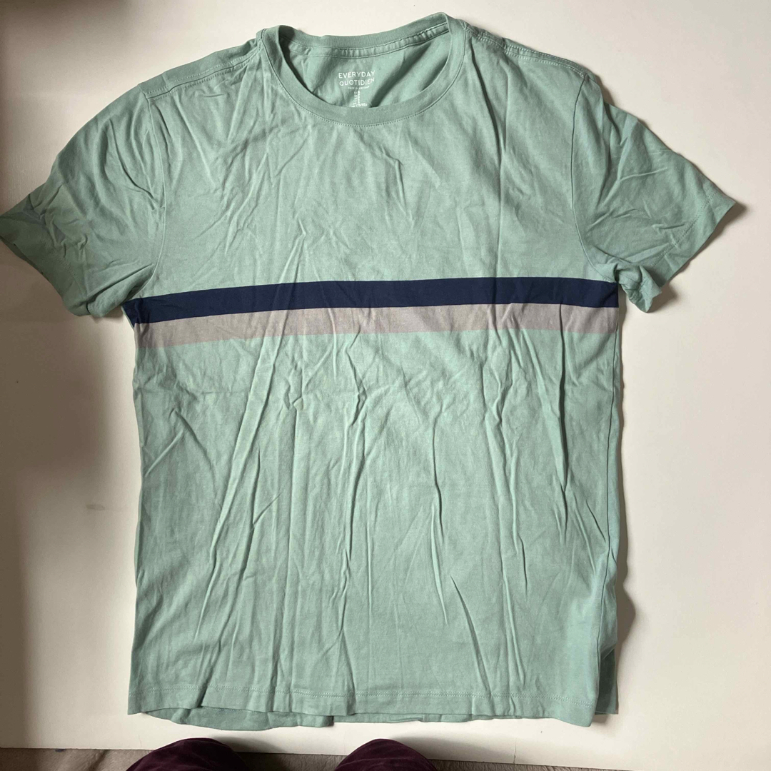 GAP(ギャップ)の半袖Tシャツ　GAP  (男子　S) キッズ/ベビー/マタニティのキッズ服男の子用(90cm~)(Tシャツ/カットソー)の商品写真