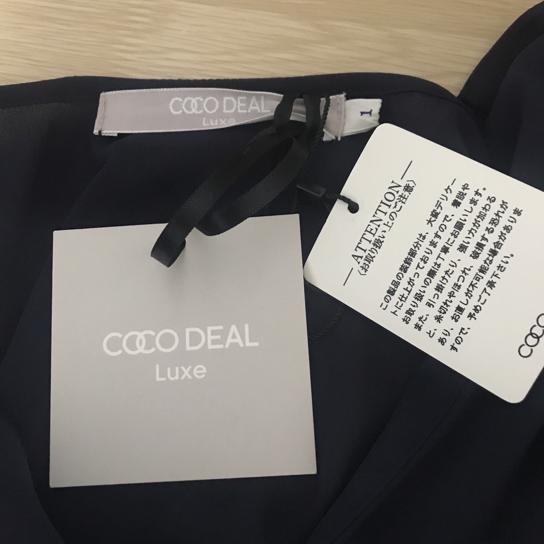 COCO DEAL(ココディール)の未使用タグ付き　COCO DEAL Luxe レディース　サイズ1 レディースのワンピース(ひざ丈ワンピース)の商品写真