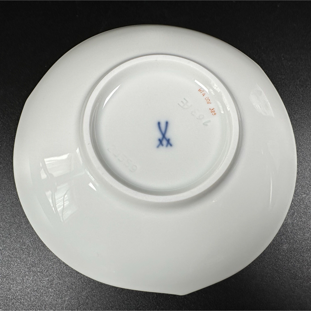 MEISSEN(マイセン)の新品 マイセン 森の声 サクラ草 湯呑み 茶托1セット、1級品 インテリア/住まい/日用品のキッチン/食器(食器)の商品写真