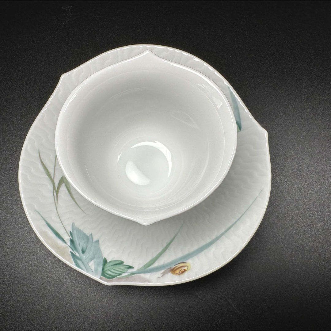 MEISSEN(マイセン)の新品 マイセン 森の声 サクラ草 湯呑み 茶托1セット、1級品 インテリア/住まい/日用品のキッチン/食器(食器)の商品写真